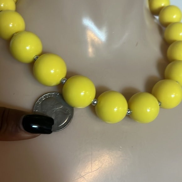 Yellow Large Bead Necklace - Picture 4 of 4